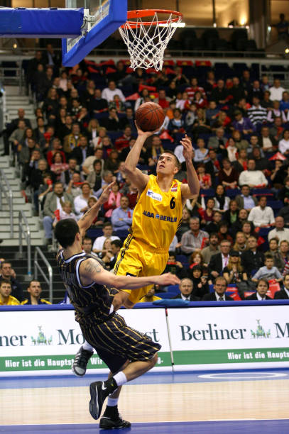 斯则肩负着 斯则肩负着