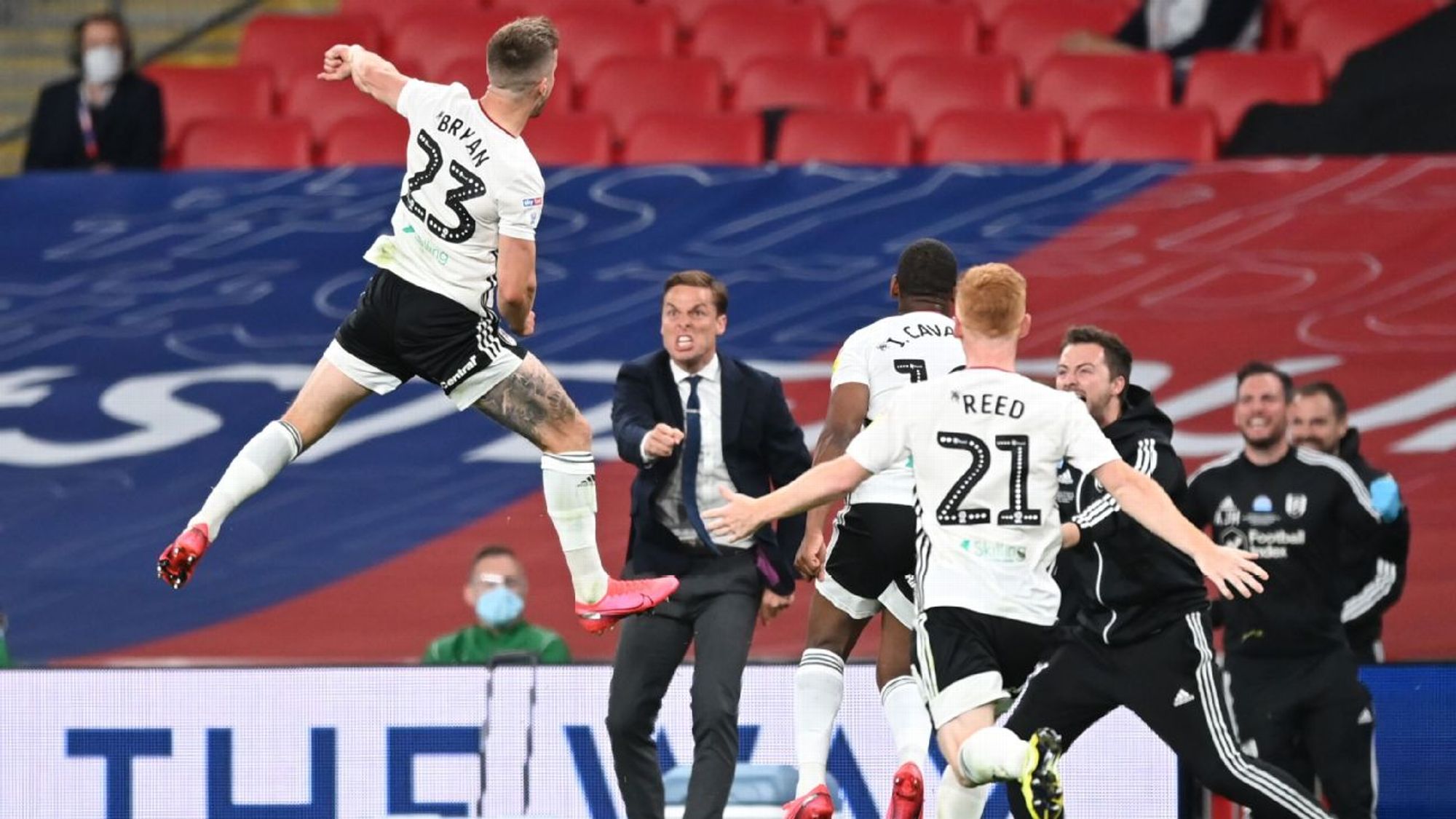 尤其是年轻 尤其是年轻